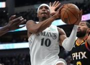 西亚卡姆遭遇十连败，独行侠教练面临压力！