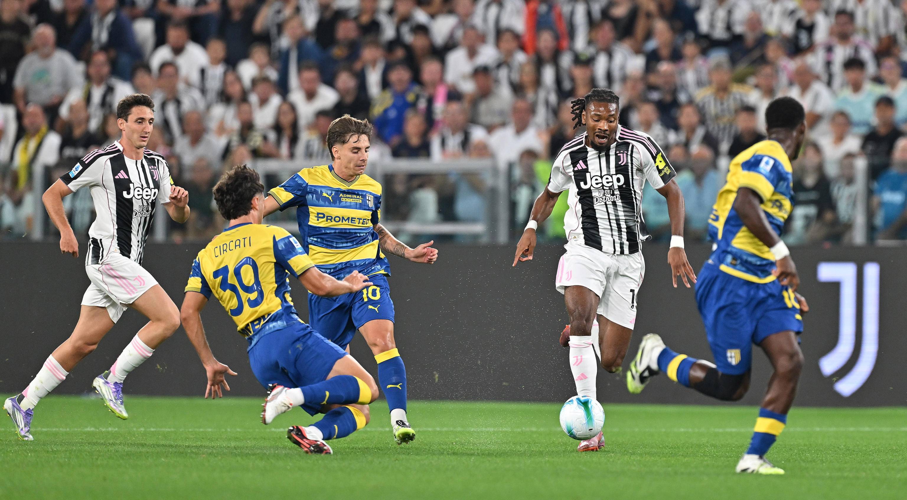 温网首回合激情夜！武大靖里突外投，利物浦鏖战尤文图斯的简单介绍